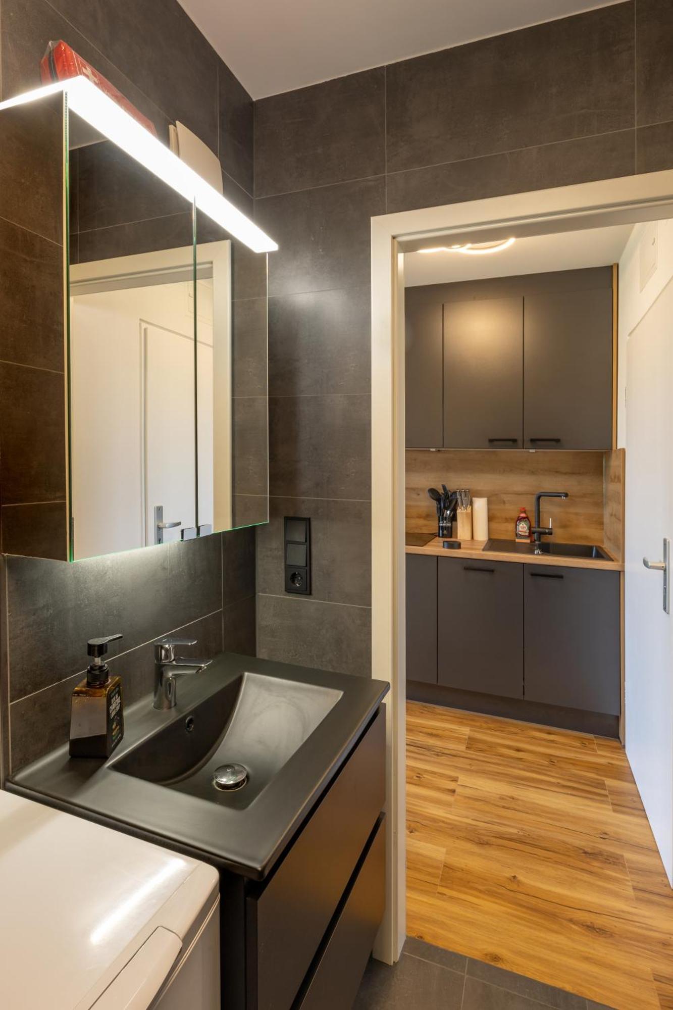 Sweethome - Super Zentral Und Modern, Kueche, Wifi Munique Exterior foto